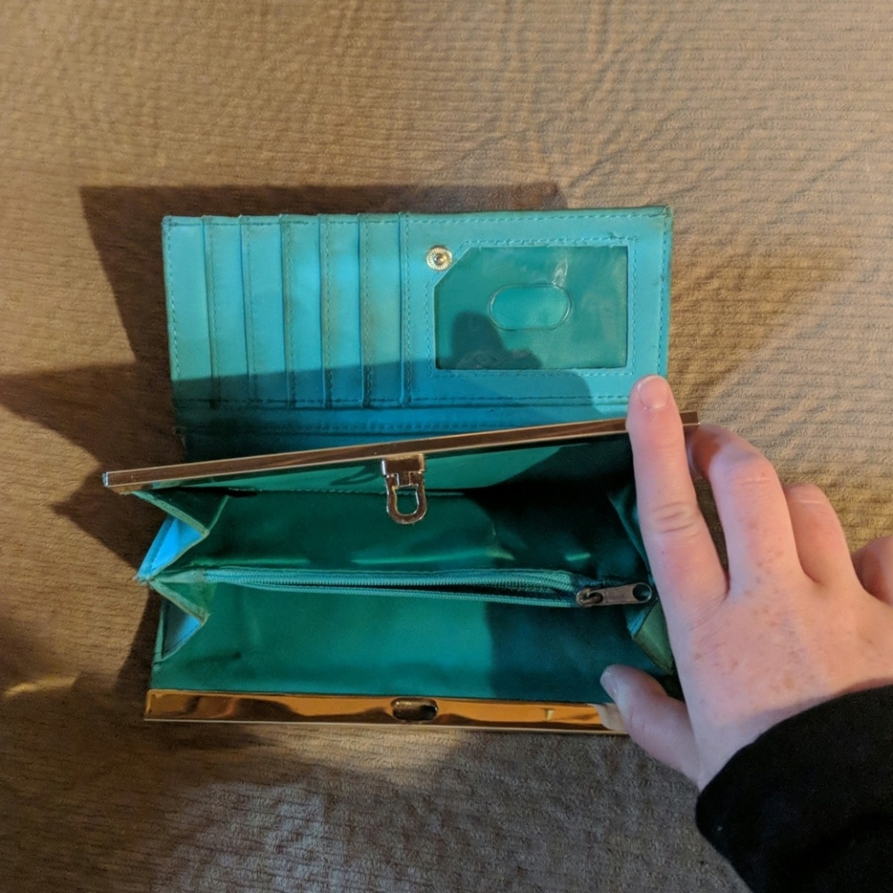 Wallet - Picture 4 of 4